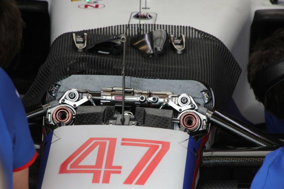 f1 front suspension